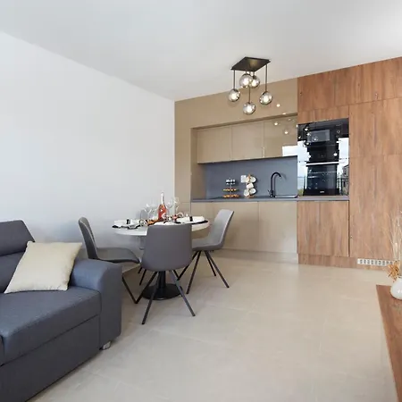 Polarstar Beach Resort Premium Apartments شقة