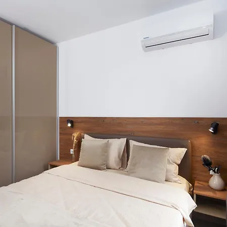 Polarstar Beach Resort Premium Apartments شقة *