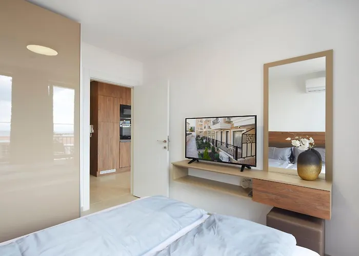 Polarstar Beach Resort Premium Apartments * Свети Влас